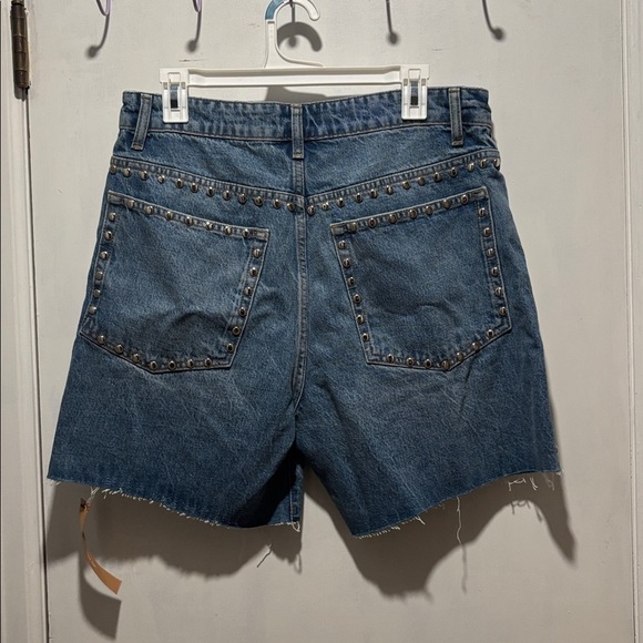 New REFORMATION raye studded denim shorts - Picture 6 of 7